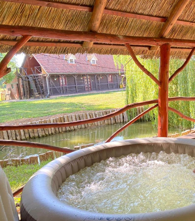 La Muzeu Villa Bata Buitenkant foto